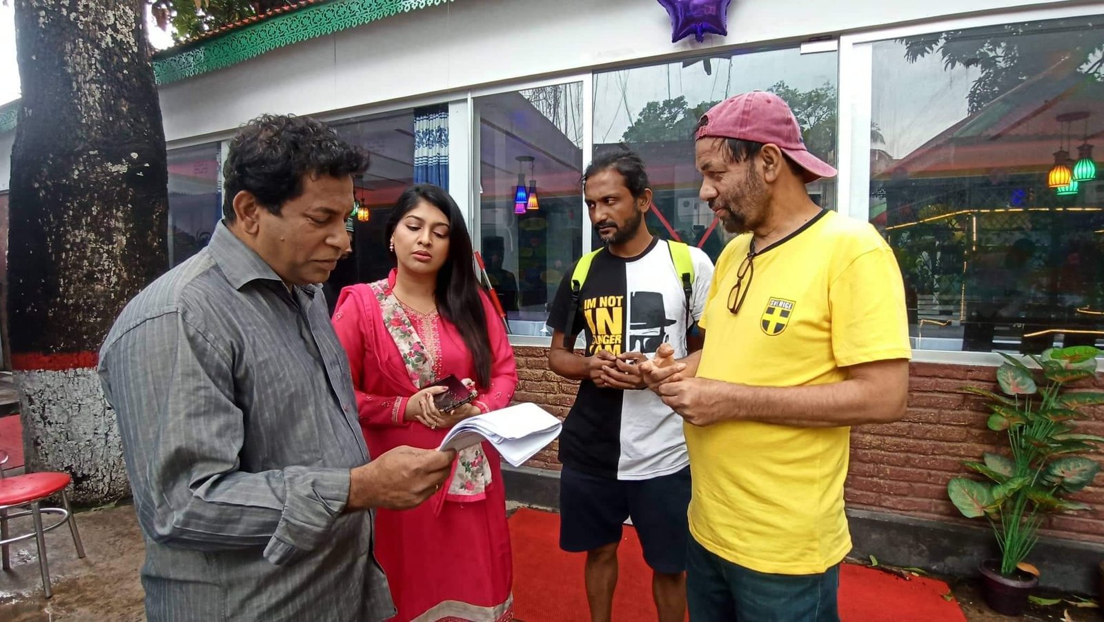 ঈদের নাটক ‘দুধভাত’ নাটকের সুটিংয়ে ব্যস্ত